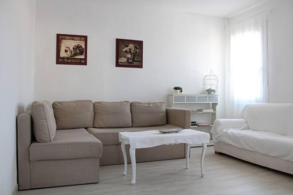 Apartment With Terrace In Chioggia'S Main Square Exteriör bild