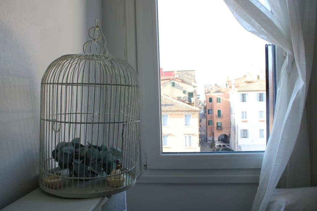 Apartment With Terrace In Chioggia'S Main Square Exteriör bild