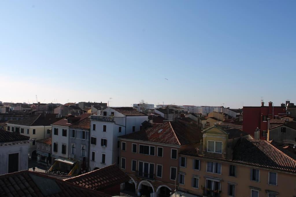 Apartment With Terrace In Chioggia'S Main Square Exteriör bild